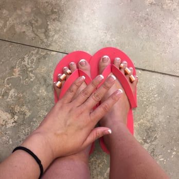 Bombshell Nail & Spa - Mani/Pedi, Gel French Tip! - Nail Salons Near Me - Las Vegas, Nevada