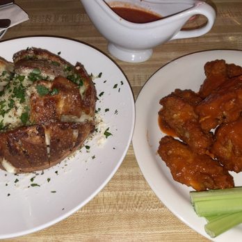 Nunzio's Pizzeria - Garlic Bread and Spicy Chicken Wings - Pizza Near Me - Long Branch, New Jersey
