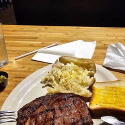 House of Ribeyes - Steak entree