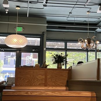 The Brass Pearl - Live/Raw Food Near Me - Knoxville, Tennessee