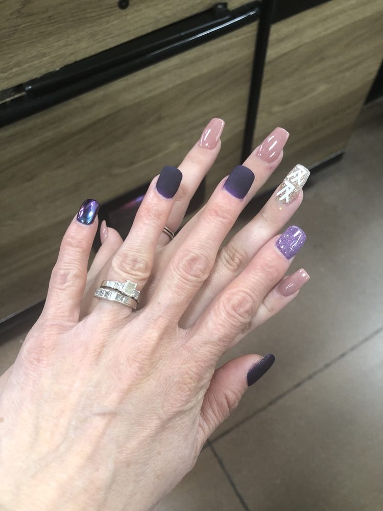 US PRO NAILS & SPA 9400 Old State Hwy 66, Rowlett, Texas Nail