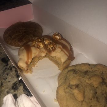 Crumbl - Allen - Bakeries Near Me - Allen, Texas Crumbl - Allen - Bakeries Near Me - Allen, Texas