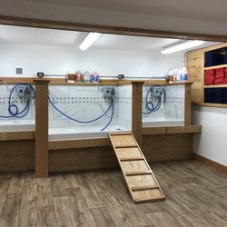 Mac & Copper's Pet Supply Outlet