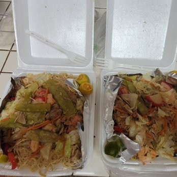 Filipino Express Restaurant - Pancit mix - Filipino Near Me - Waipahu, Hawaii