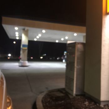 Mission Valero - Pick of empty gas pumps - Car Wash Near Me - Santa Rosa, California