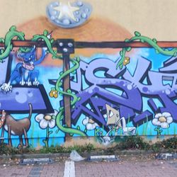 LiDL - Lustiges Bild an der Parkplatzmauer / Lovely picture at the parking lot wall