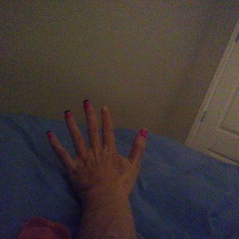 Everett Luxury Nails & Spa - The polish on the thumb peeled off after a week. And the nail popped off after 10 days. - Nail Salons Near Me - Everett, Washington