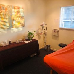 Transformational Acupuncture and Wellness Clinic - Treatment Room