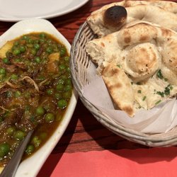 Taj Mahal Restaurant - Aloo Matar and Garlic Naan