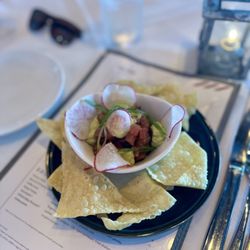 Moonrakers - Tuna poke -- just okay!