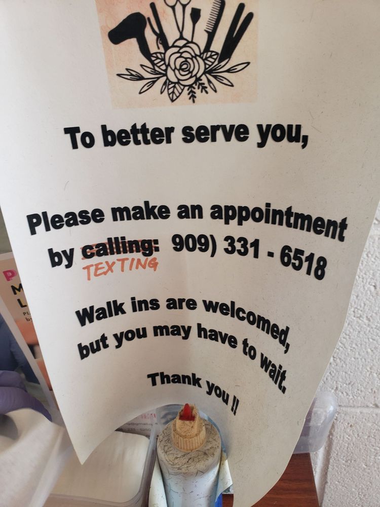 Connie's Cut N Curls Salon Logo