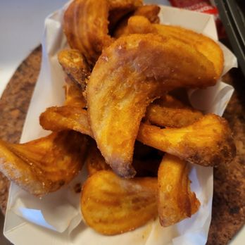 Uncle Mac’s Kitchen - Tom yum potato wedges - Seafood Near Me - Gardena, California