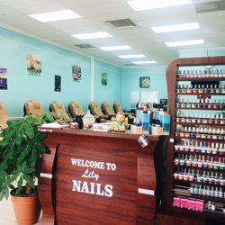 Lily Nails & Spa