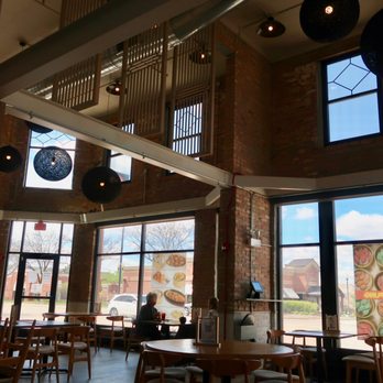 Phat Phat - A view of their open and airy dining room. - Noodles Near Me - Schaumburg, Illinois