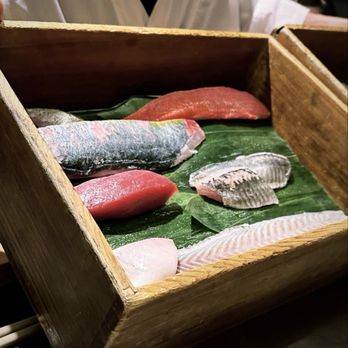 Utzutzu - Sushi Bars Near Me - Alameda, California