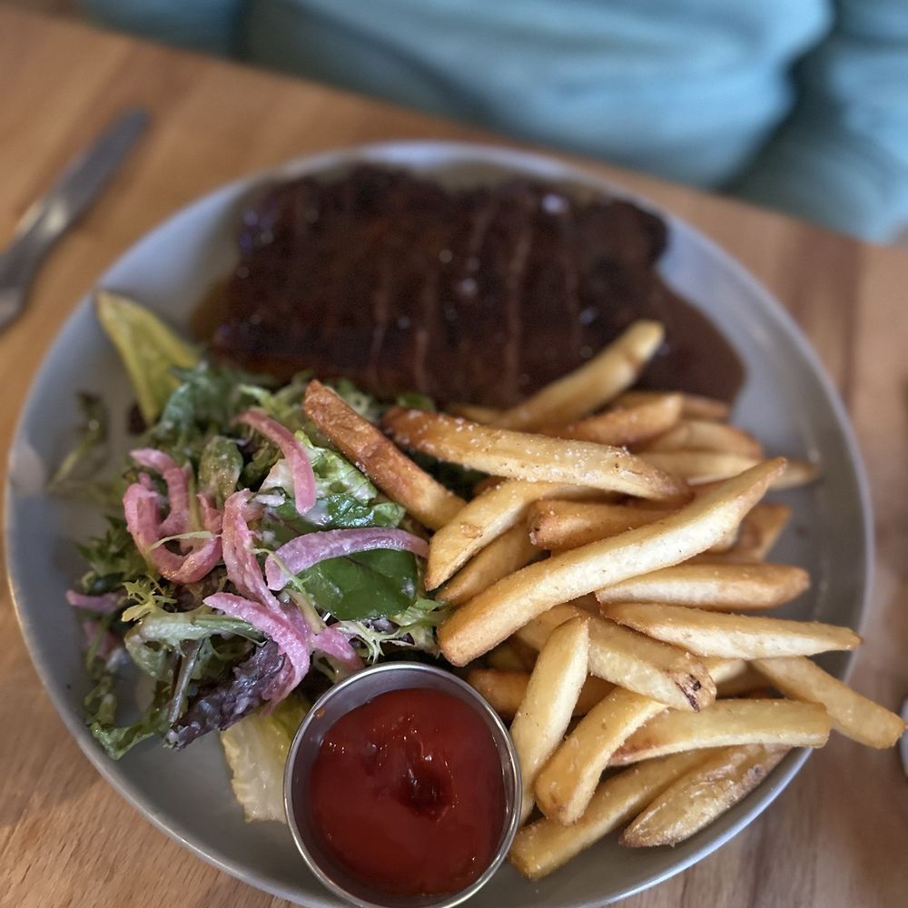 Dotty’s Kitchen & Raw Bar - Steak Frites - Seafood Near Me - Quincy, Massachusetts