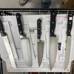 Sharpenters - Love how Sharpenters took a few horribly dull knives and made them SUPER SHARP!