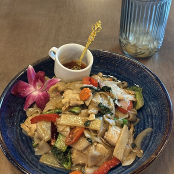Osha Thai - I got the drunken noodles, the Thai tea, and the Satay! - Thai Near Me - Hopland, California Osha Thai - I got the drunken noodles, the Thai tea, and the Satay! - Thai Near Me - Hopland, California