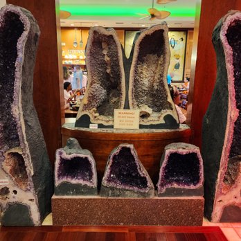 King Spa & Sauna - Rocks - Day Spas Near Me - Niles, Illinois