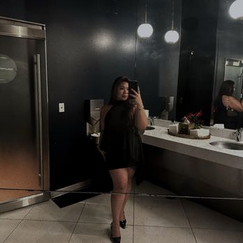 Starlite - Bathroom mando mirror selfie - Cocktail Bars Near Me - San Francisco, California Starlite - Bathroom mando mirror selfie - Cocktail Bars Near Me - San Francisco, California