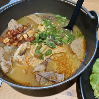 Honey D Cafe - Spicy Beef Noodle Soup / 麻辣牛魔王 - Taiwanese Near Me - Davis, California