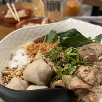Paddler - Dry boat noodles - Thai Near Me - Toronto, Ontario Paddler - Dry boat noodles - Thai Near Me - Toronto, Ontario