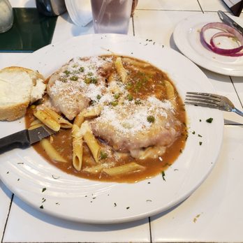 Abate Apizza & Seafood Restaurant - Chicken n pasta - Pizza Near Me - North Haven, Connecticut Abate Apizza & Seafood Restaurant - Chicken n pasta - Pizza Near Me - North Haven, Connecticut