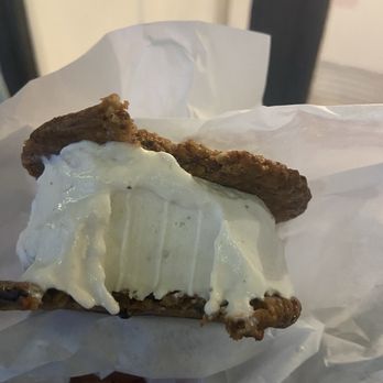 Vedder's - Organic Peanut Butter Chocolate Chip Cookie - Ice Cream & Frozen Yogurt Near Me - San Clemente, California