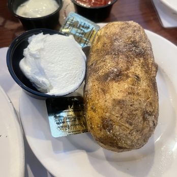 Blue Dolphin Seafood Bar & Grill - Seafood Near Me - Crofton, Maryland