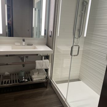 AC Hotel Boston Downtown - Glass shower - Hotels Near Me - Boston, Massachusetts
