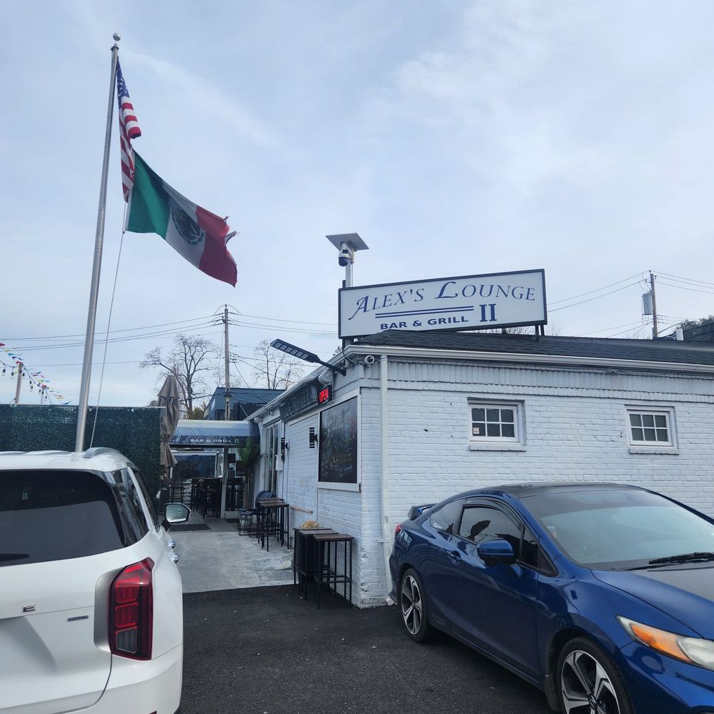 Alex's Lounge II - Parking lot - Bars Near Me - Elmsford, New York