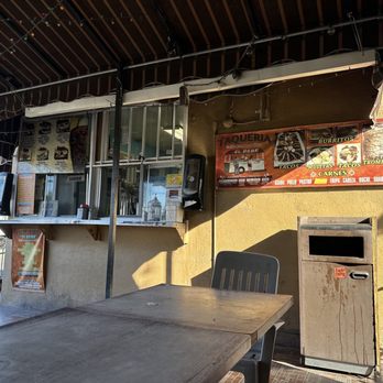Taqueria El Bebe - the outside of a restaurant - Tacos Near Me - Bell, California