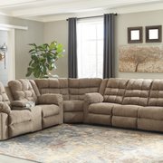 Hendrick S Home Furnishings Furniture Stores 217 N Springfield