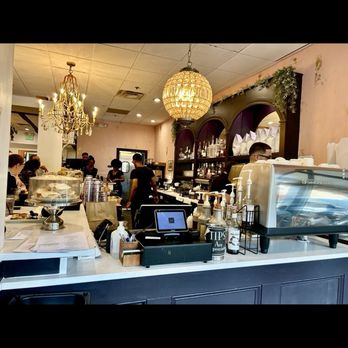 Easy Like Sunday - Breakfast also available at the small bar, near the humming aromatic espresso machine - Breakfast & Brunch Near Me - Baltimore, Maryland