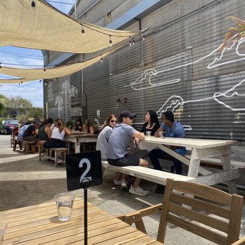 Blueys Kitchen - Cute seating!! - Cafes Near Me - Santa Monica, California Blueys Kitchen - Cute seating!! - Cafes Near Me - Santa Monica, California