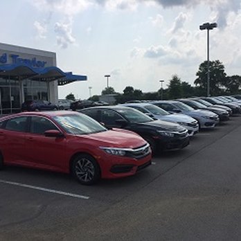 Floyd Traylor Honda - 2017 Honda Civics we have more - Car Dealers Near Me - Ft. Smith, Arkansas