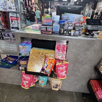 Hot Topic - Accessories Near Me - Folsom, California Hot Topic - Accessories Near Me - Folsom, California