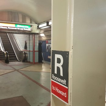 CTA - Roosevelt - Public Transportation Near Me - Chicago, Illinois