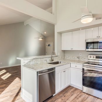 Quality Painting - After residential interior and cabinet refinishing - Painters Near Me - Glendale, Arizona Quality Painting - After residential interior and cabinet refinishing - Painters Near Me - Glendale, Arizona