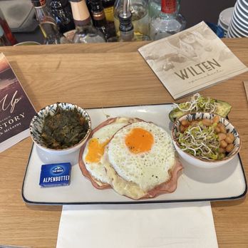 Wilten Brunch & Bar - Cafes Near Me - Innsbruck, 7 Wilten Brunch & Bar - Cafes Near Me - Innsbruck, 7