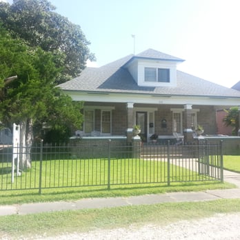 Main Inn Bed and Breakfast - Main Street Bed and Breakfast main house. - Bed & Breakfast Near Me - Palacios, Texas Main Inn Bed and Breakfast - Main Street Bed and Breakfast main house. - Bed & Breakfast Near Me - Palacios, Texas