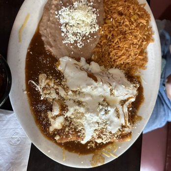 Paisano Restaurant - Enchilada Chapina - Mexican Near Me - Waltham, Massachusetts