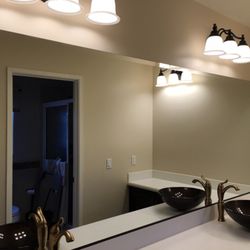 Al's Glass & Screen - Bathroom mirrors
