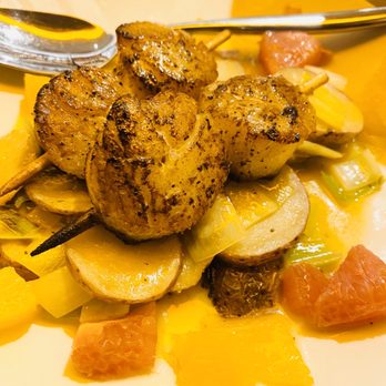 Delarosa Bishop Ranch - Spiedini scallops with potatoes and grapefruit. My favorite here! - Pizza Near Me - San Ramon, California Delarosa Bishop Ranch - Spiedini scallops with potatoes and grapefruit. My favorite here! - Pizza Near Me - San Ramon, California