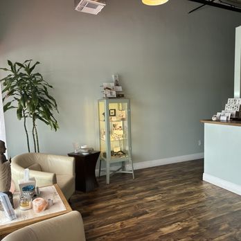 Gentle Pet Crossing - Front desk area - Pet Cremation Services Near Me - Lake Worth, Florida