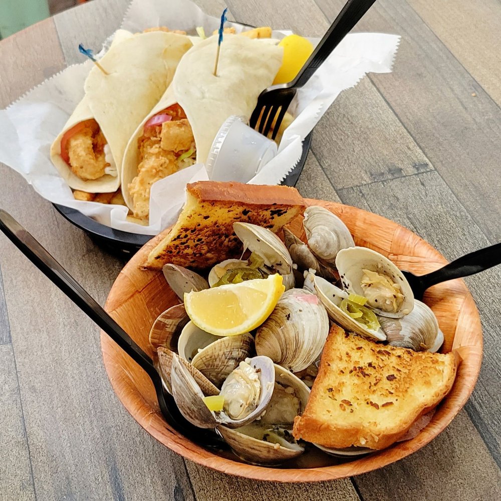 DJ's Clam Shack