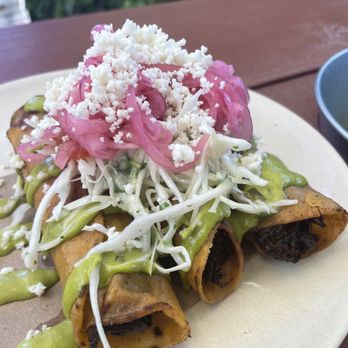 Lulu’s Winegarden - Chicken taquitos - Wine Bars Near Me - Washington, DC, District of Columbia