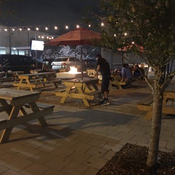 FM Kitchen & Bar - Bars Near Me - Houston, Texas FM Kitchen & Bar - Bars Near Me - Houston, Texas