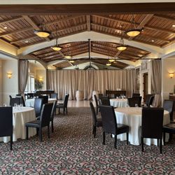 Belle Fiore Winery - Event space we used for 35 people. Roomy and comfortable