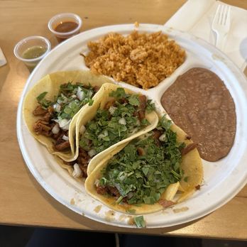 Rojo’s Mexican Food - Asada taco plate - Tacos Near Me - Seattle, Washington Rojo’s Mexican Food - Asada taco plate - Tacos Near Me - Seattle, Washington